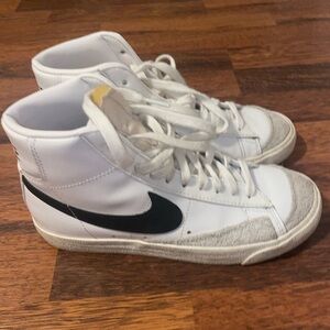Nike blazer mid in white, size 6 women's